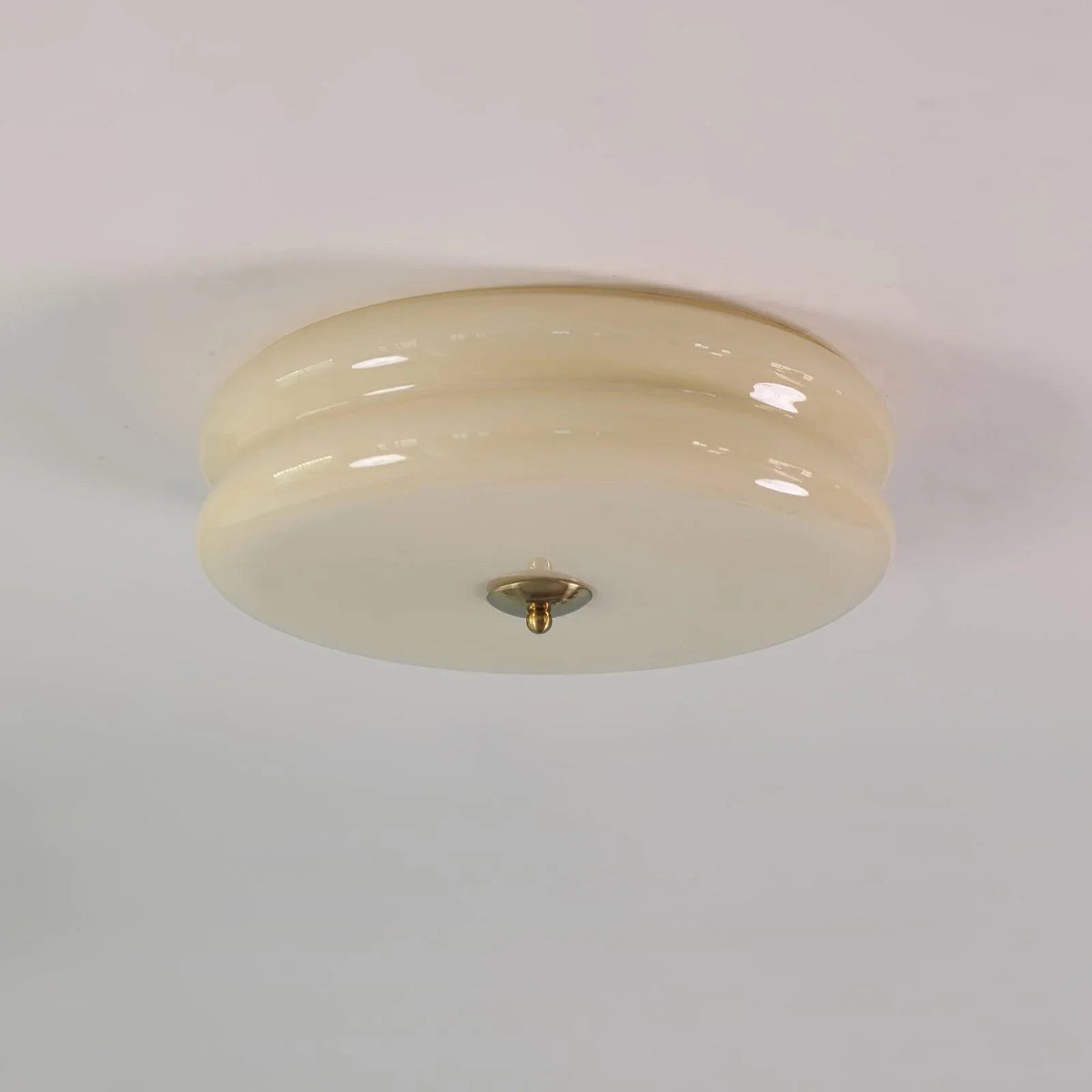 Lampa Sufitowa z Matowego Szkła z Chromowanym lub Złotym Wykończeniem