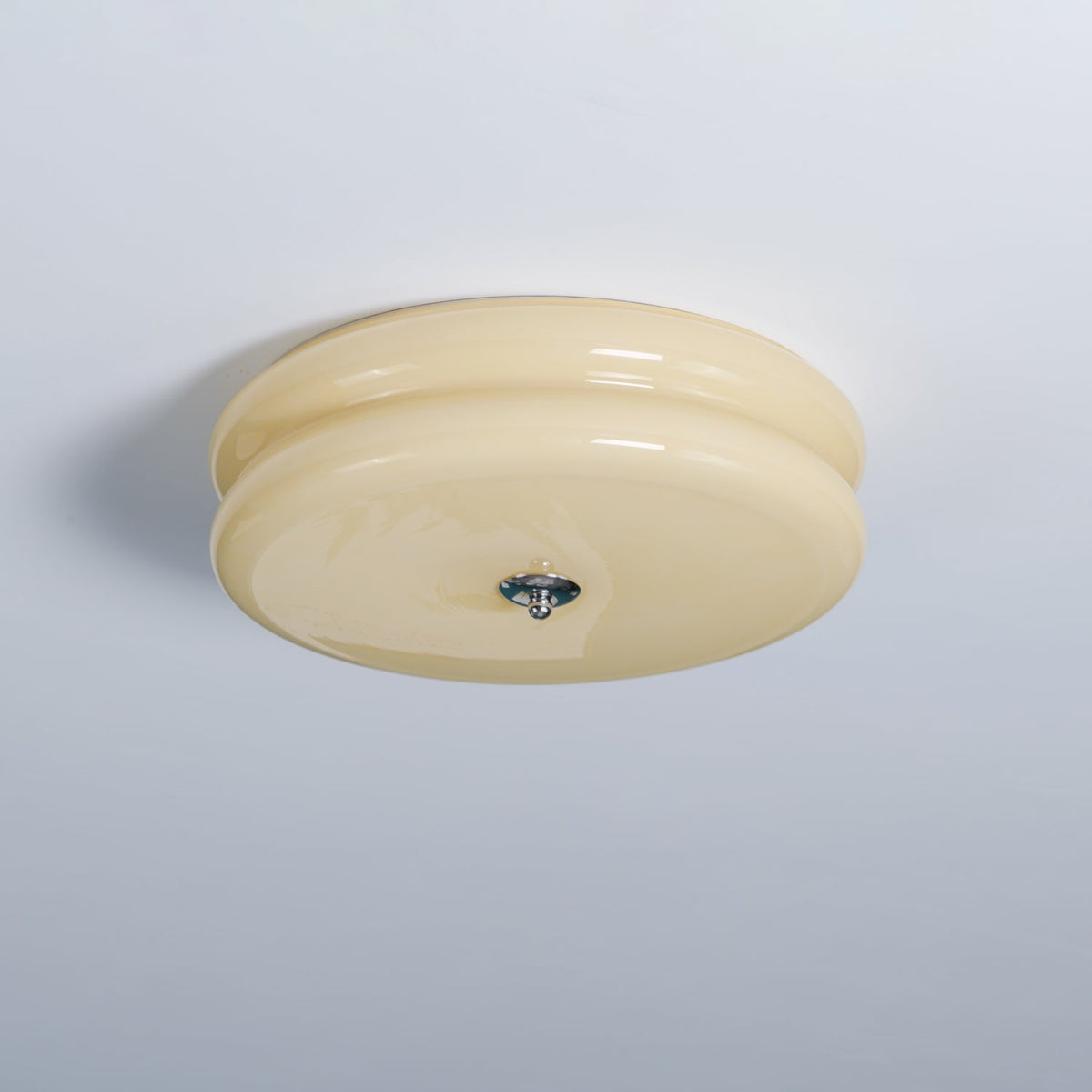 Lampa Sufitowa z Matowego Szkła z Chromowanym lub Złotym Wykończeniem