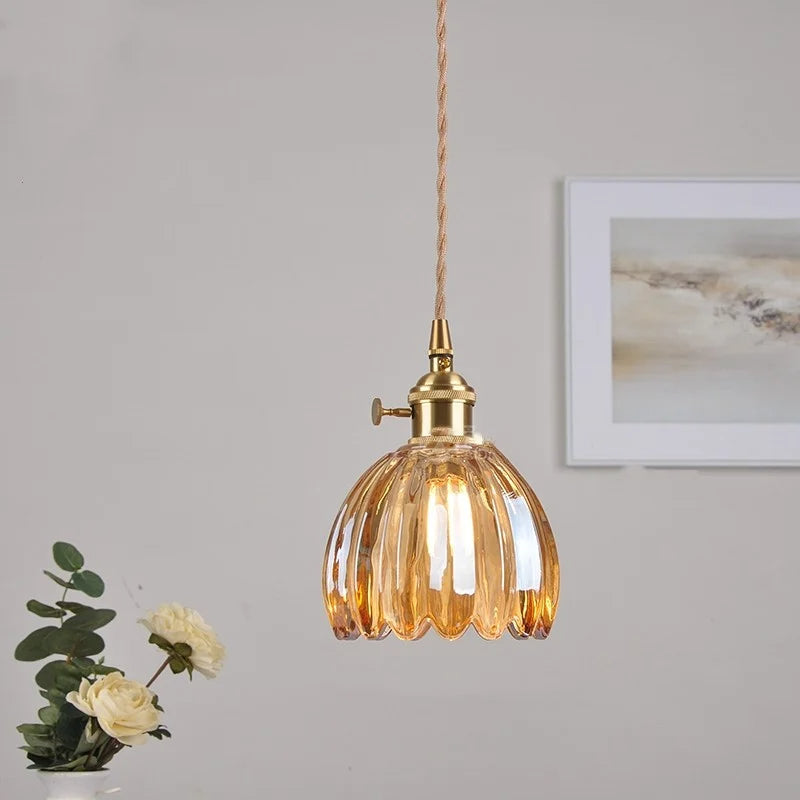 Lumen Collection | Szklana lampa wisząca w stylu vintage | Eleganckie oświetlenie do salonu, jadalni i kuchni