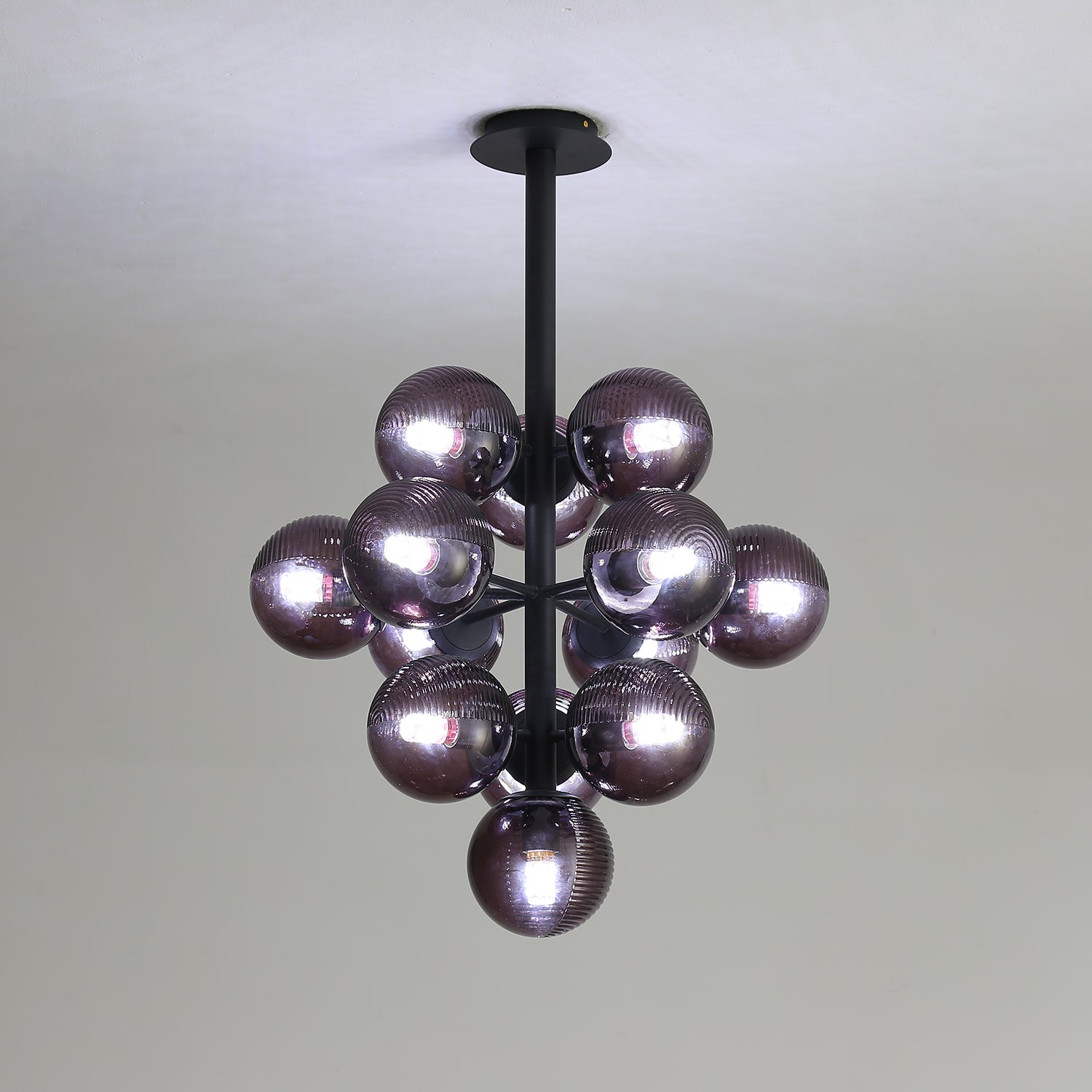 Lumen Collection | Designerska lampa wisząca Grape ze szkła | Eleganckie oświetlenie do salonu i jadalni