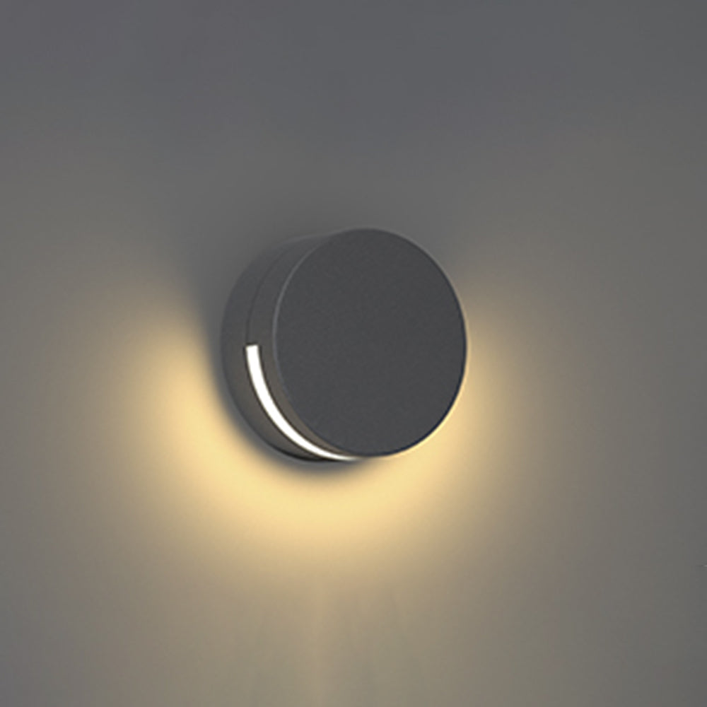 Elegancka Zewnętrzna Lampa Ścienna | Okrągły Szklany Design, Wodoodporność IP65