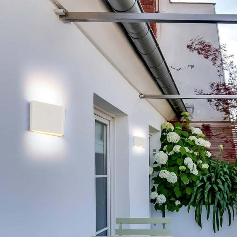 Elegancki zewnętrzny kinkiet LED – zdjęcie 3