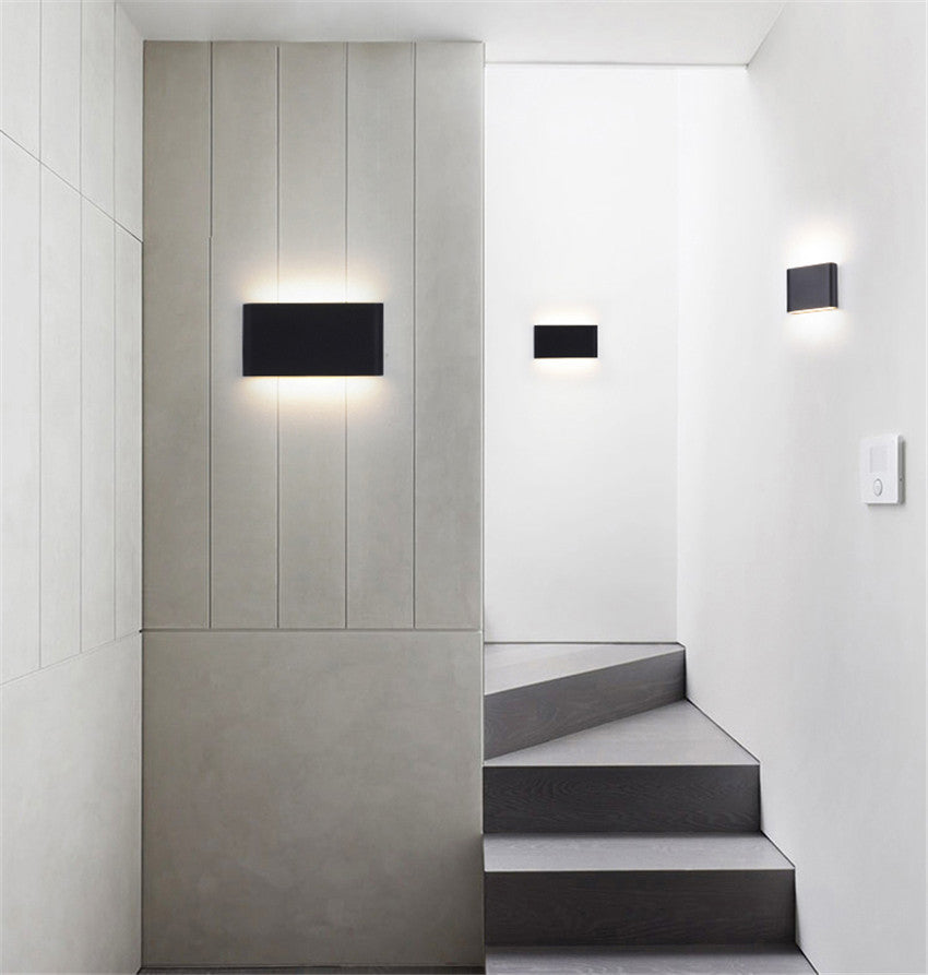 Eleganckie Zewnętrzne Kinkiety LED | Nowoczesny Design Odporny na Warunki Atmosferyczne