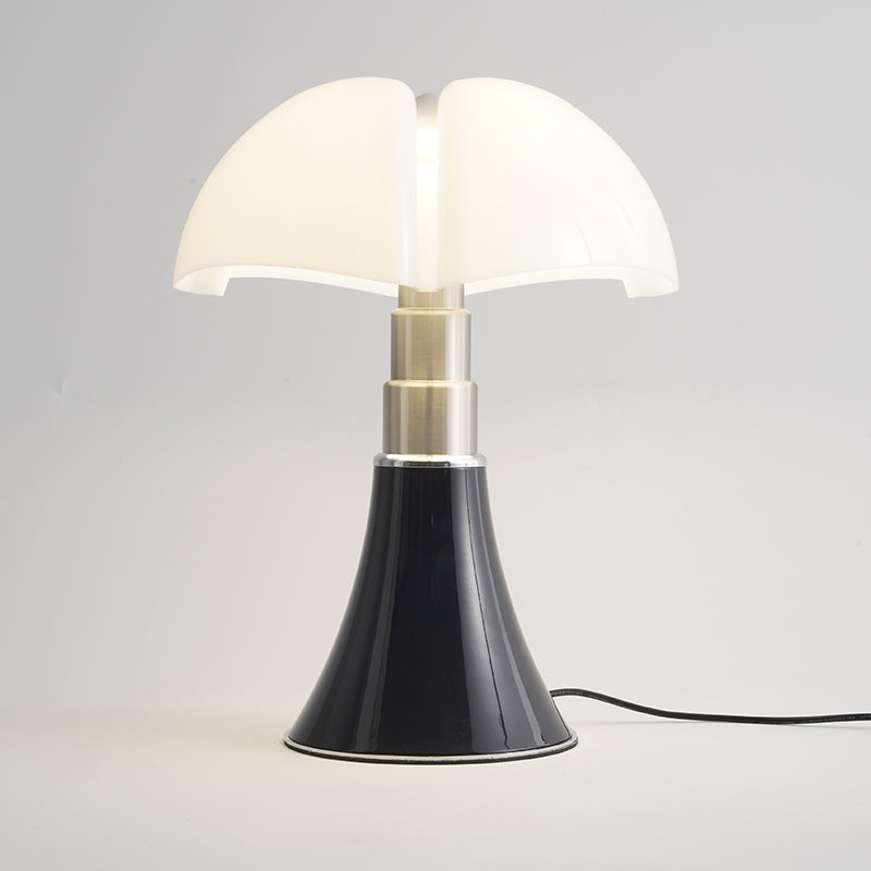 Elegant Vintage | Lampa stołowa LED w stylu retro z energooszczędnym oświetleniem i eleganckim designem