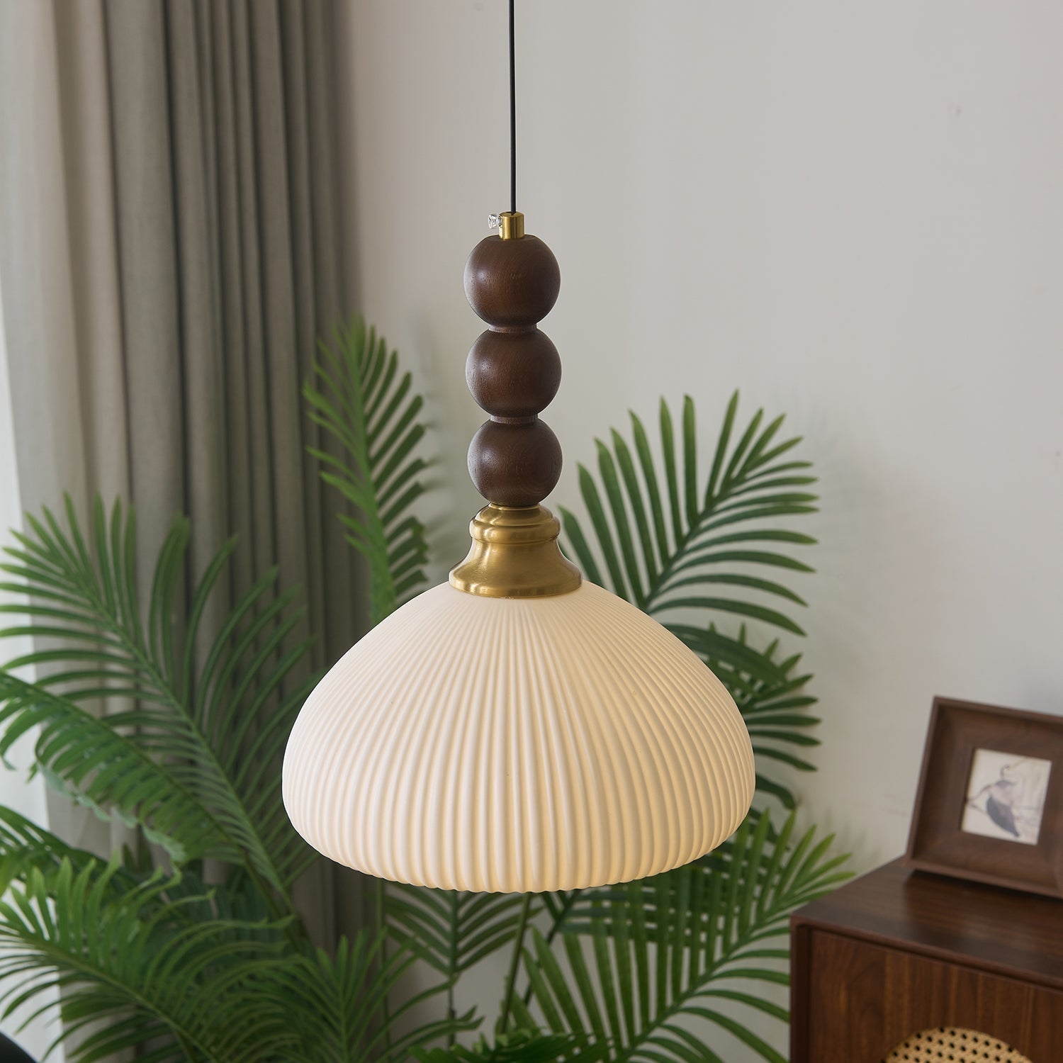 Lumen Collection | Elegancka lampa wisząca ze szkła i drewna | Designerskie oświetlenie do salonu, jadalni i sypialni