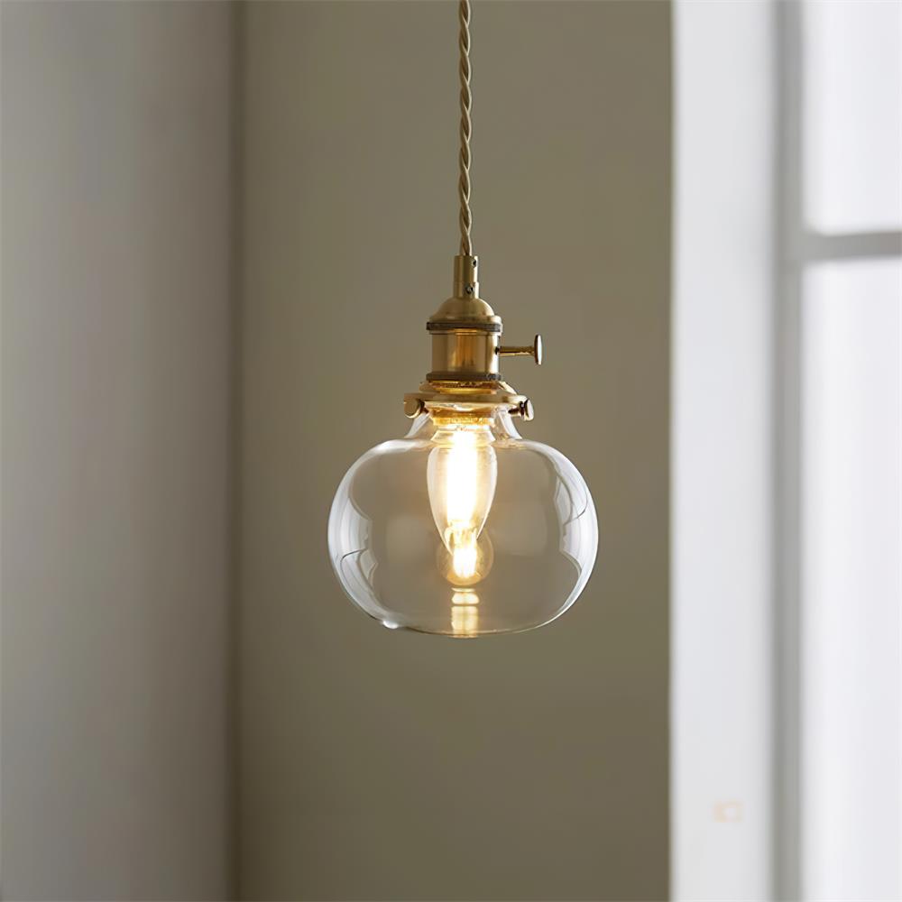 Luminous | Szklana lampa wisząca – przezroczysty klosz, mosiężne wykończenie, nowoczesny design