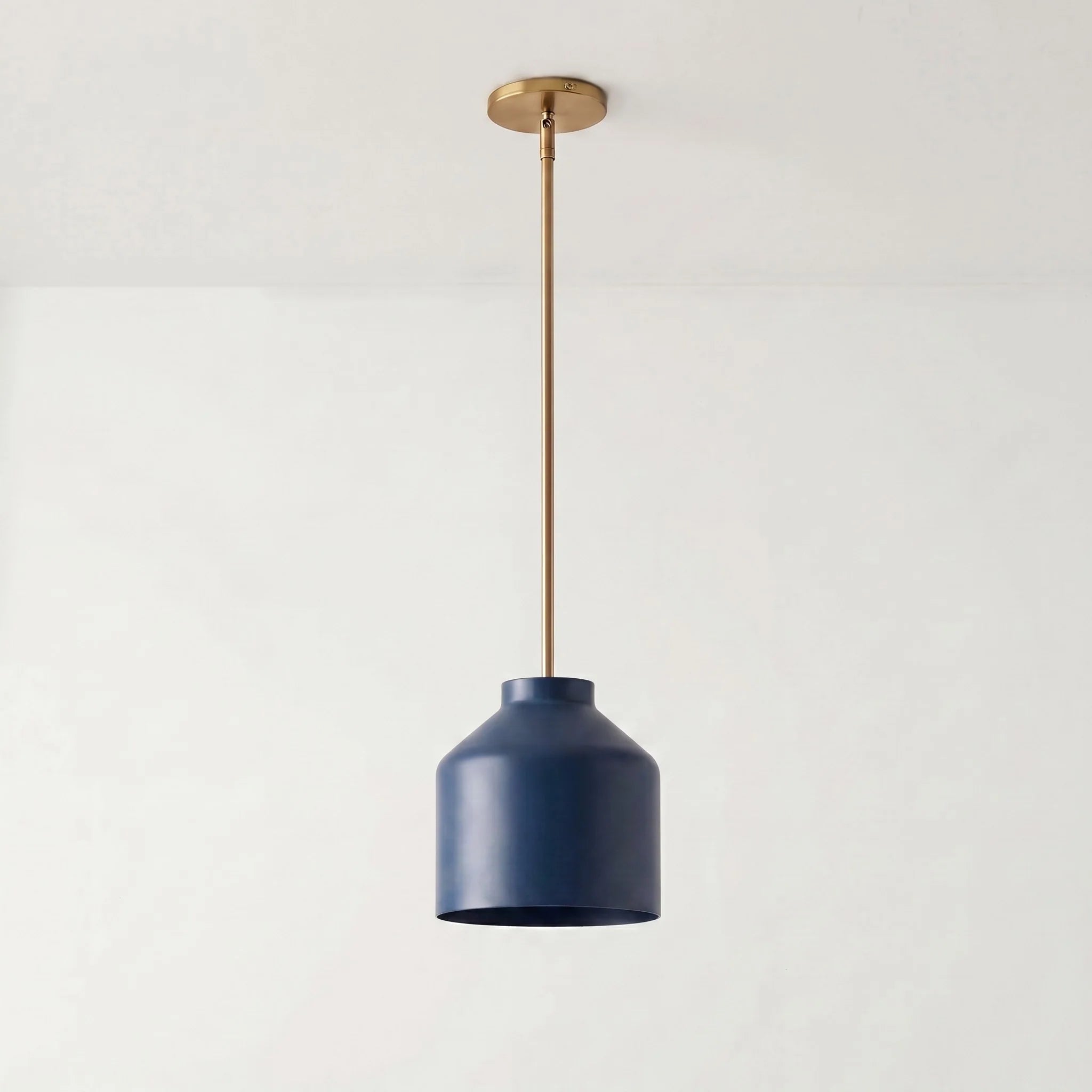 Lampa wisząca z matowego metalu | Skandynawski minimalistyczny design z regulowaną wysokością | Stylowe oświetlenie do kuchni, jadalni i przedpokoju