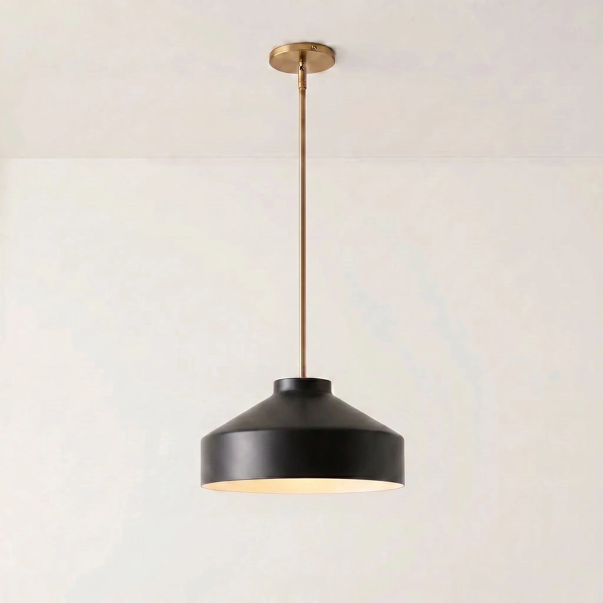 Lampa wisząca z matowego metalu | Skandynawski minimalistyczny design z regulowaną wysokością | Stylowe oświetlenie do kuchni, jadalni i przedpokoju