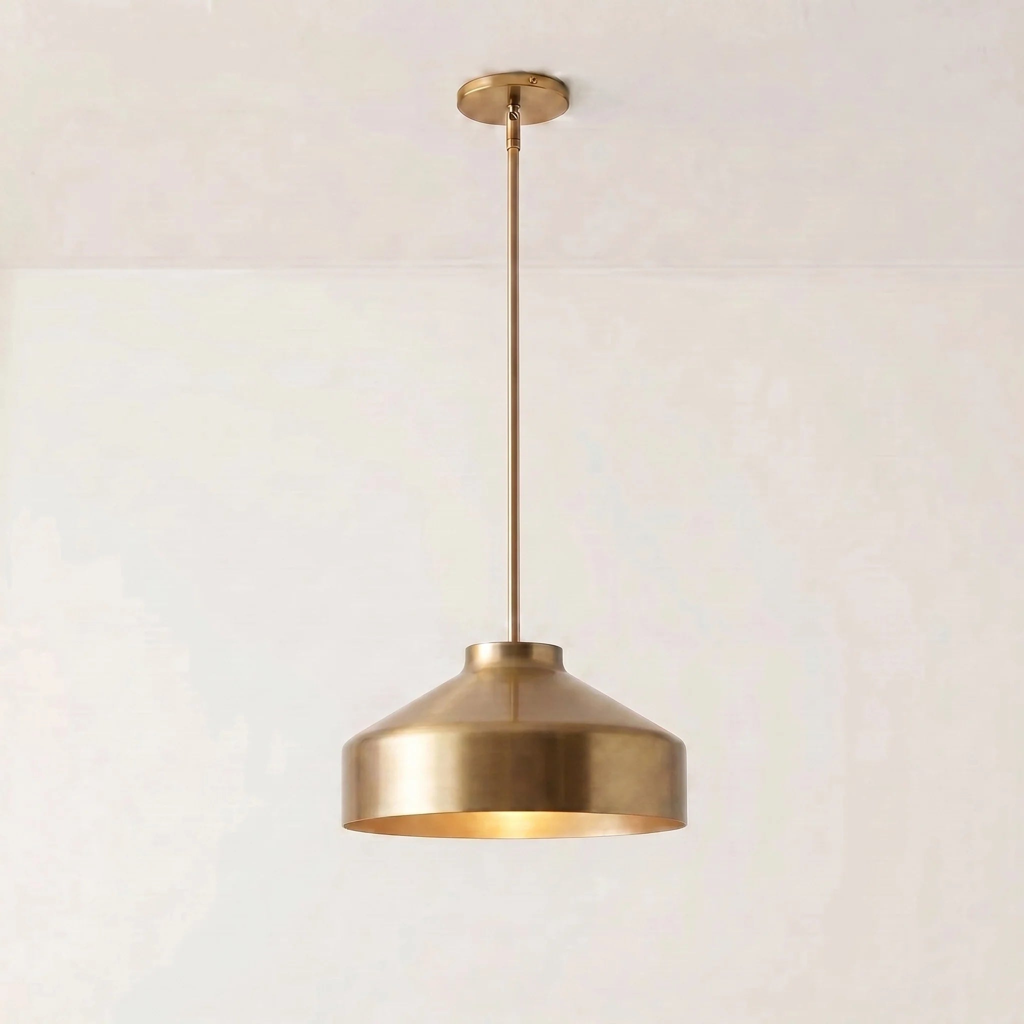 Lampa wisząca z matowego metalu | Skandynawski minimalistyczny design z regulowaną wysokością | Stylowe oświetlenie do kuchni, jadalni i przedpokoju
