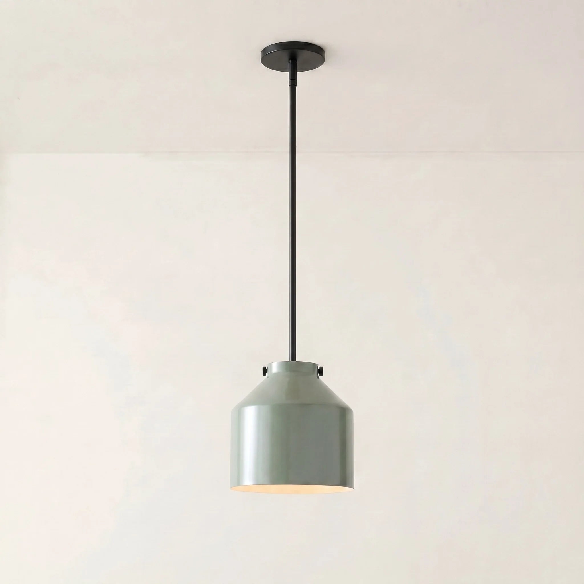 Lampa wisząca z matowego metalu | Skandynawski minimalistyczny design z regulowaną wysokością | Stylowe oświetlenie do kuchni, jadalni i przedpokoju