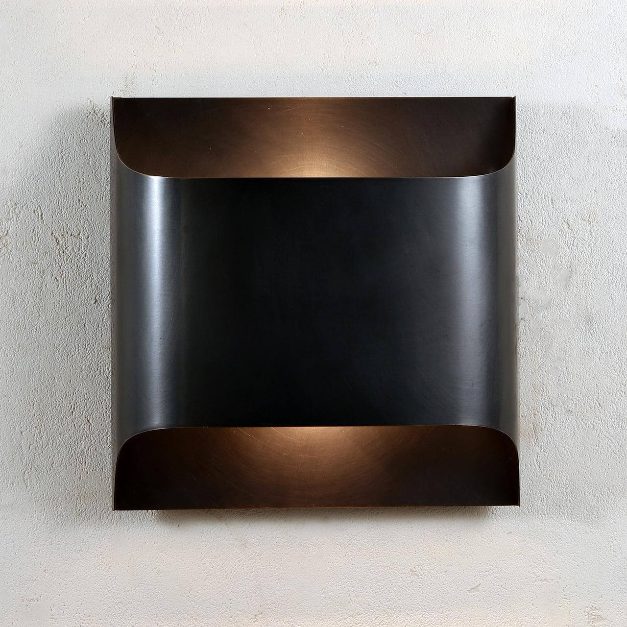 Nowoczesny Mosiężny Kinkiet Ścienny | Elegancka Lampa ze Stożkowym Kloszem