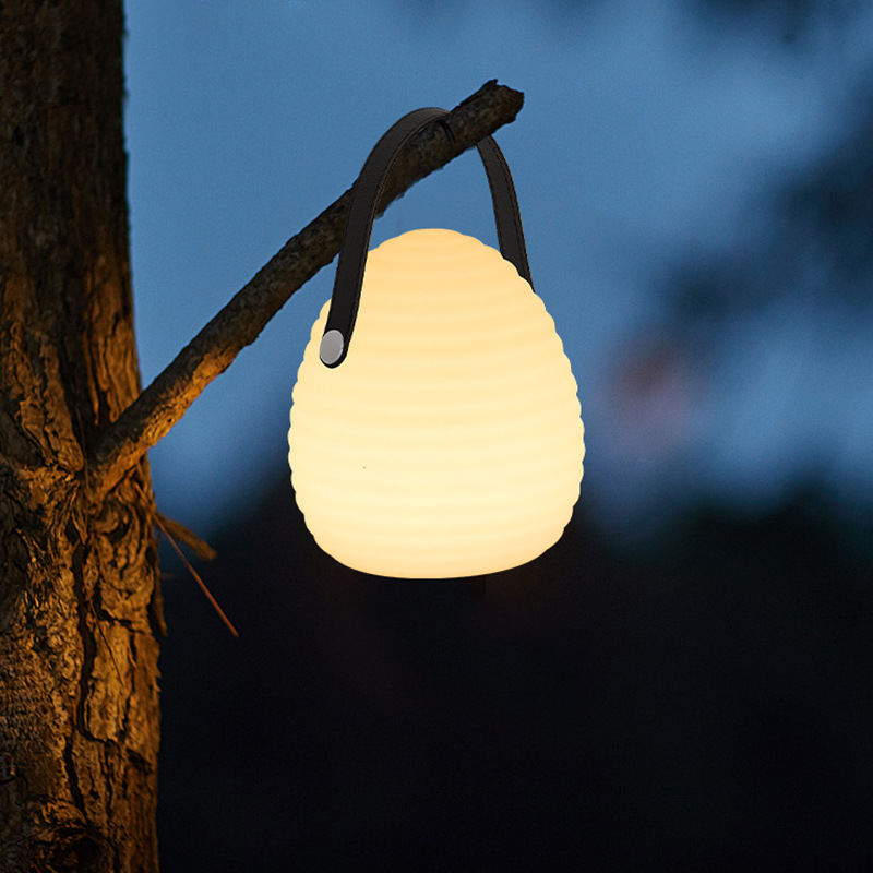 Nowoczesny Zewnętrzny Lampion LED z 16 Trybami Kolorów do Ogrodu i Tarasu