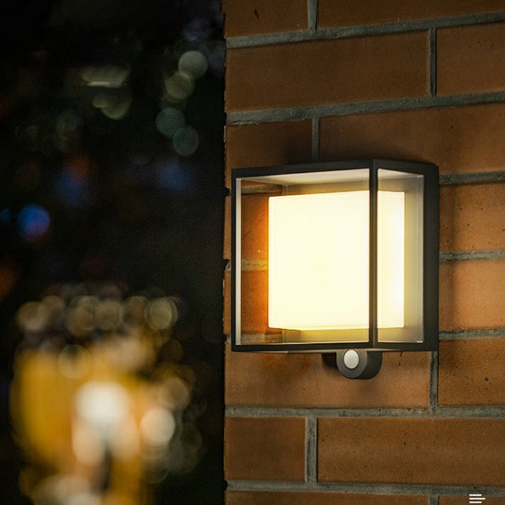 Nowoczesny Zewnętrzny Kinkiet Solarny z Akrylu i Czujnikiem Ruchu
