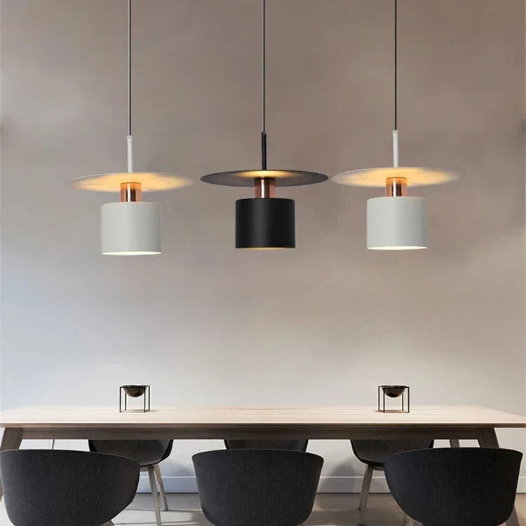 Modern Pendant Light | Black Hanging Light with Adjustable Cable | Elegant Lighting Solution for Kitchen and Dining Spaces