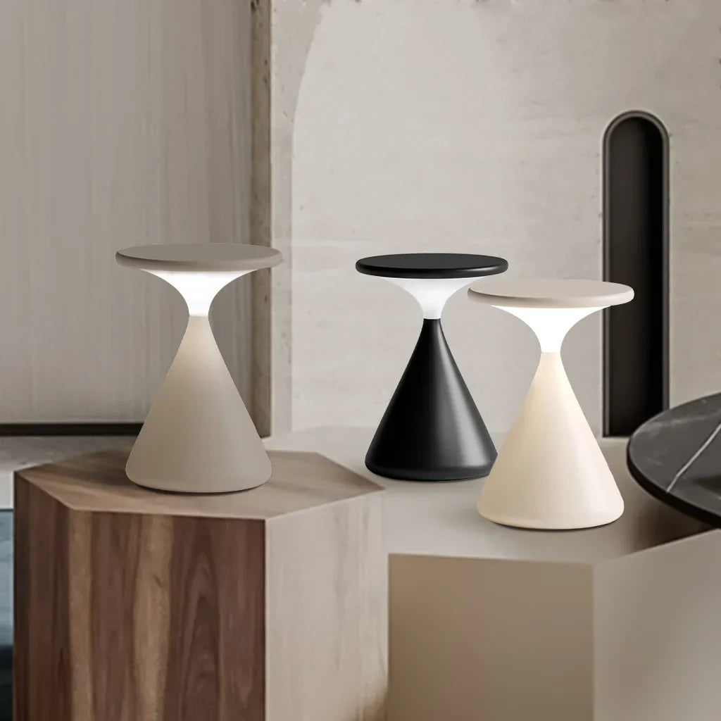 Aeron Hourglass | Bezprzewodowa Lampa Stołowa LED – Designerska Lampka z Regulacją Jasności