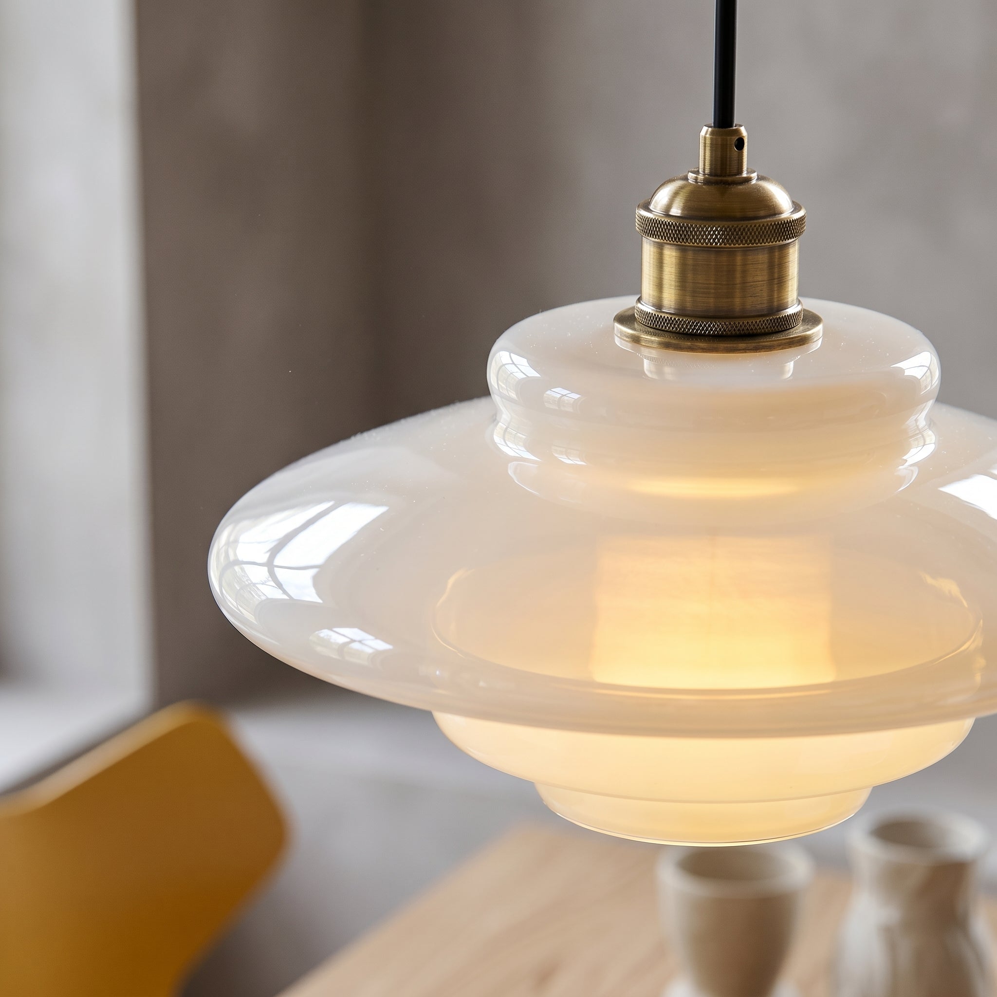 Lampa wisząca La Perle Art Deco | Designerska lampa sufitowa ze szkła i mosiądzu do salonu i jadalni