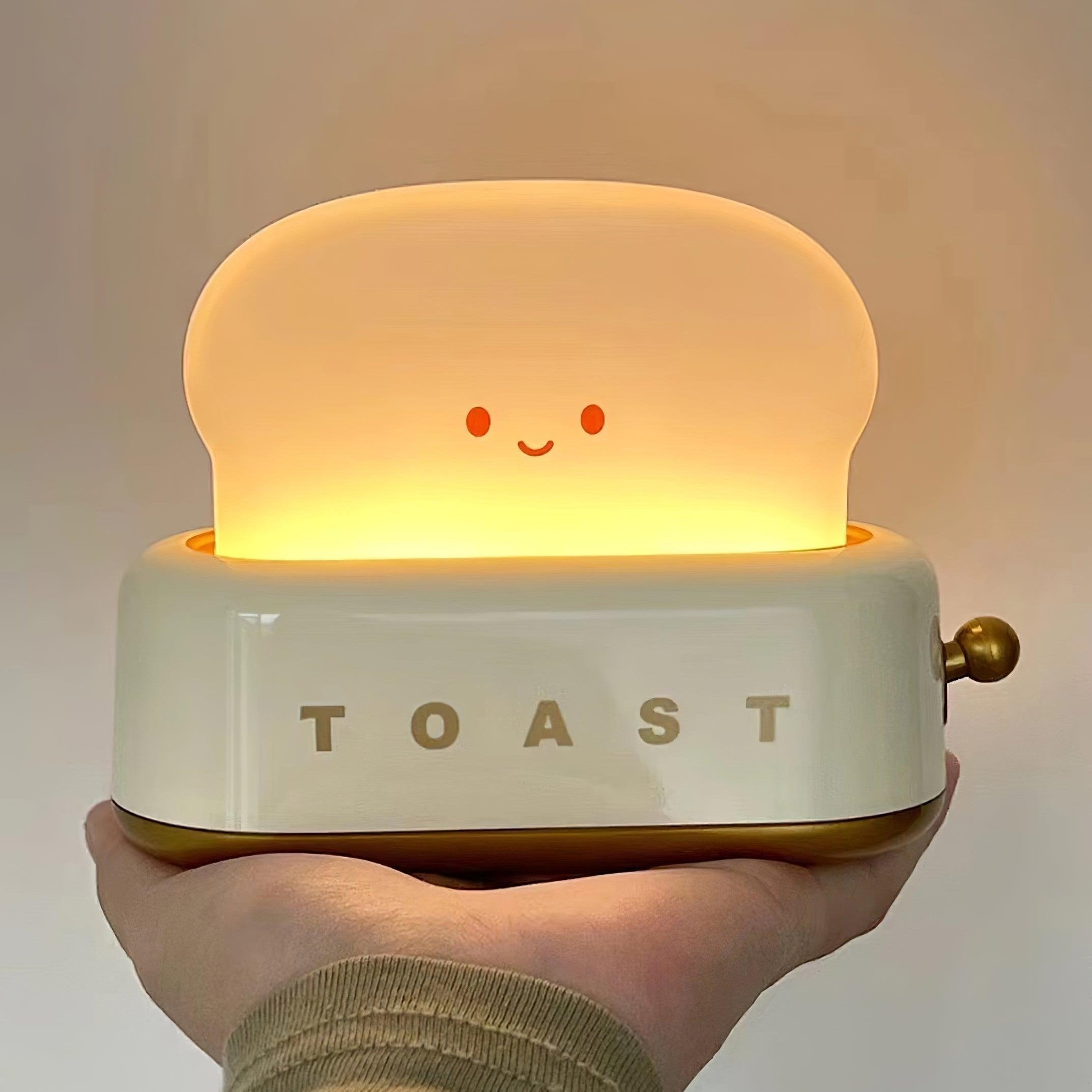 Toster - lampka nocna na biurku