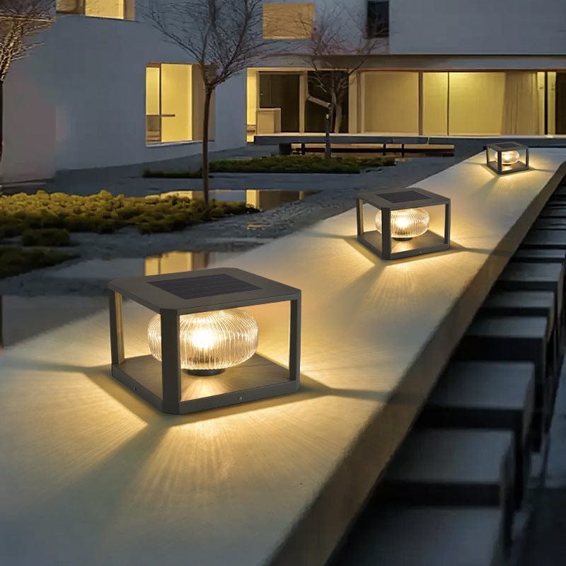 EcoGlow - lampa ścieżkowa na alejce