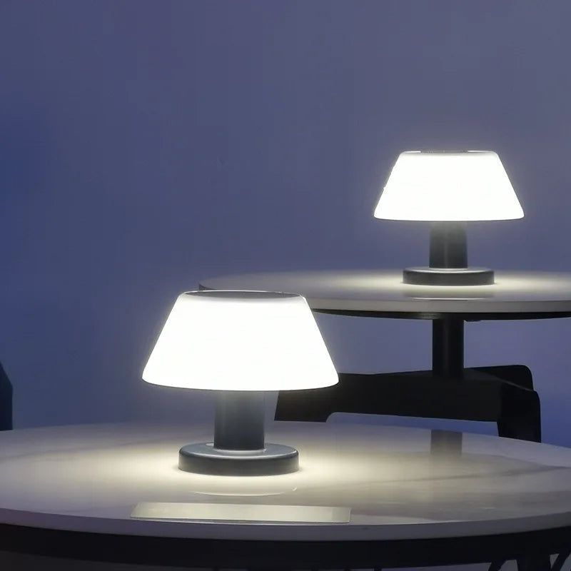 EcoGlow Solar | Solarna Lampa Stołowa LED IP65 – Bezprzewodowe Oświetlenie do Ogrodu i Tarasu