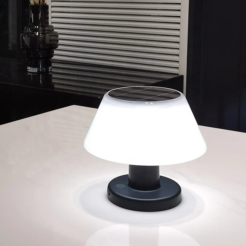 EcoGlow Solar | Solarna Lampa Stołowa LED IP65 – Bezprzewodowe Oświetlenie do Ogrodu i Tarasu