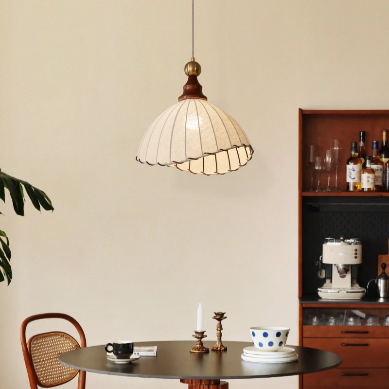 Lampa wisząca Eldora | Designerska lampa sufitowa z drewna i tkaniny do salonu i jadalni