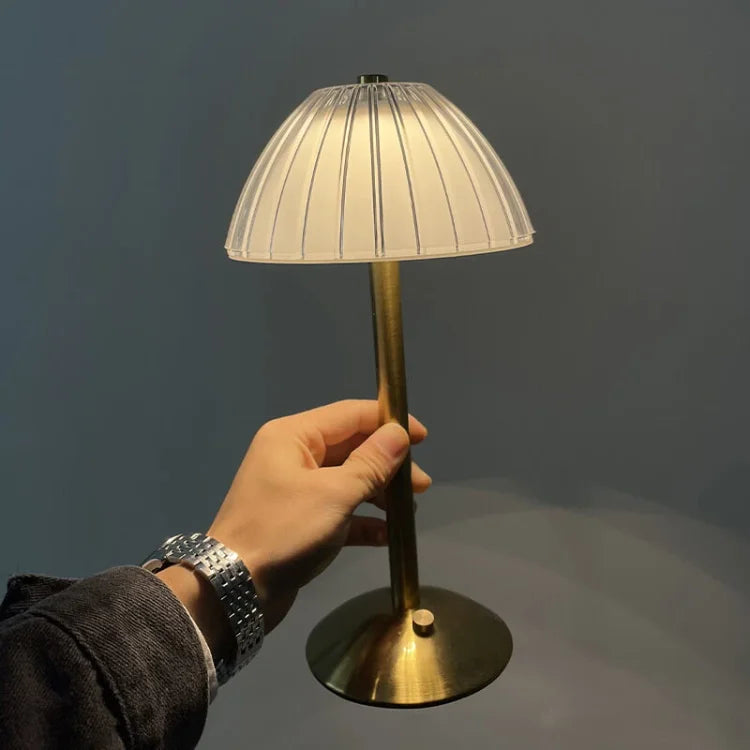 Elegant Crystal | Bezprzewodowa Lampa Stołowa LED – Kryształowa Lampka do Salonu i Sypialni