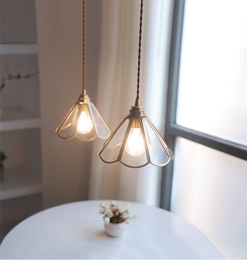 Mosiężna lampa wisząca ze szkła | Designerska lampa sufitowa do salonu, jadalni i kuchni