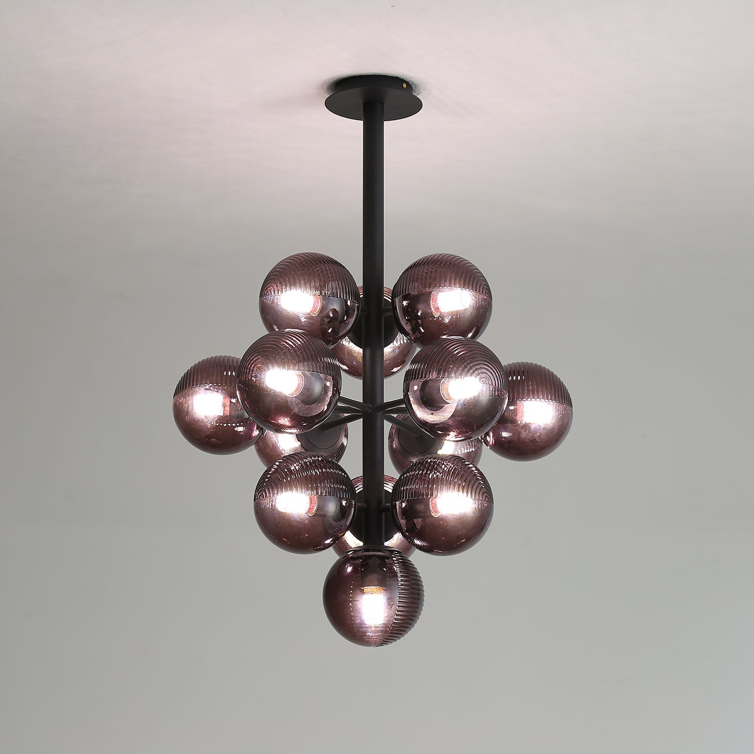 Lumen Collection | Designerska lampa wisząca Grape ze szkła | Eleganckie oświetlenie do salonu i jadalni