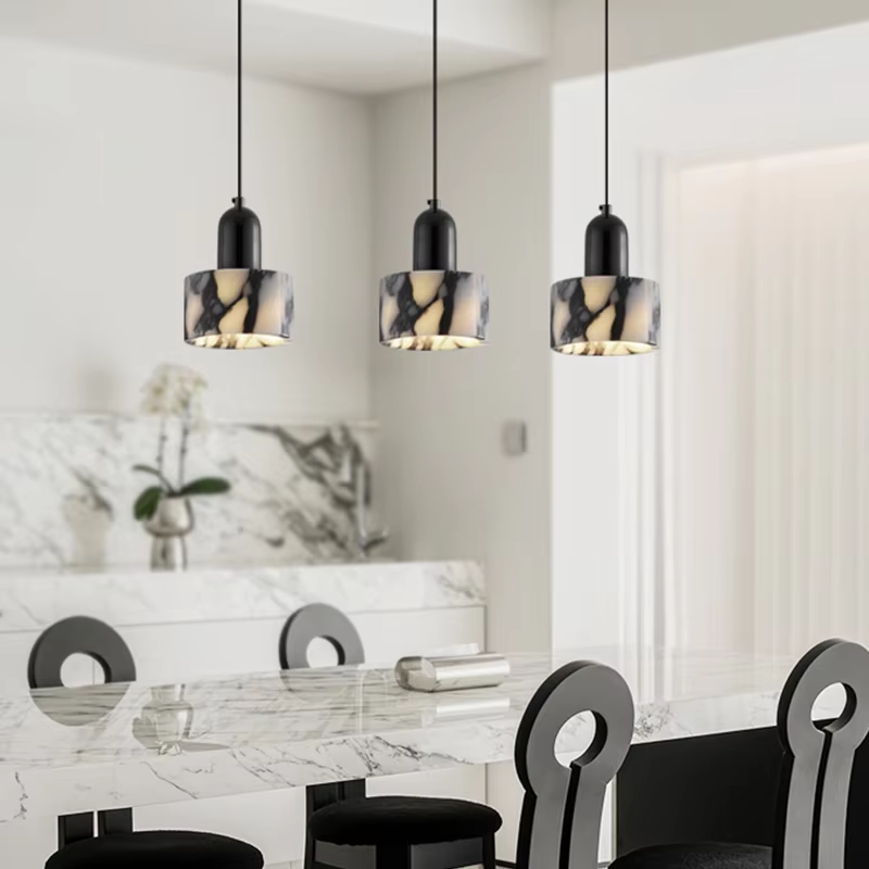 Marmurowa lampa wisząca z naturalnego kamienia | Designerska lampa sufitowa do salonu i jadalni