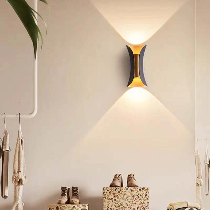 Wodoodporna aluminiowa lampa ścienna LED – zdjęcie 2