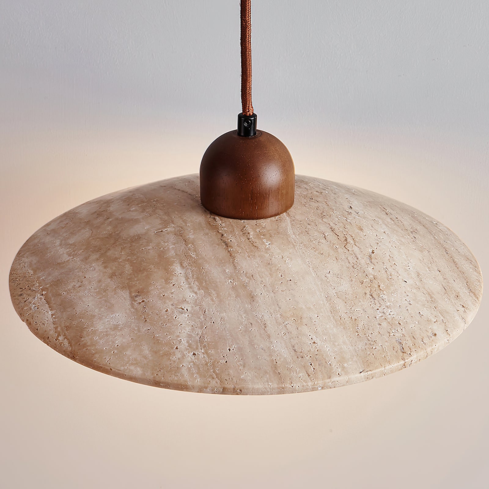 Lumen Collection | Lampa wisząca z trawertynu i szkła | Eleganckie oświetlenie do salonu, jadalni i sypialni