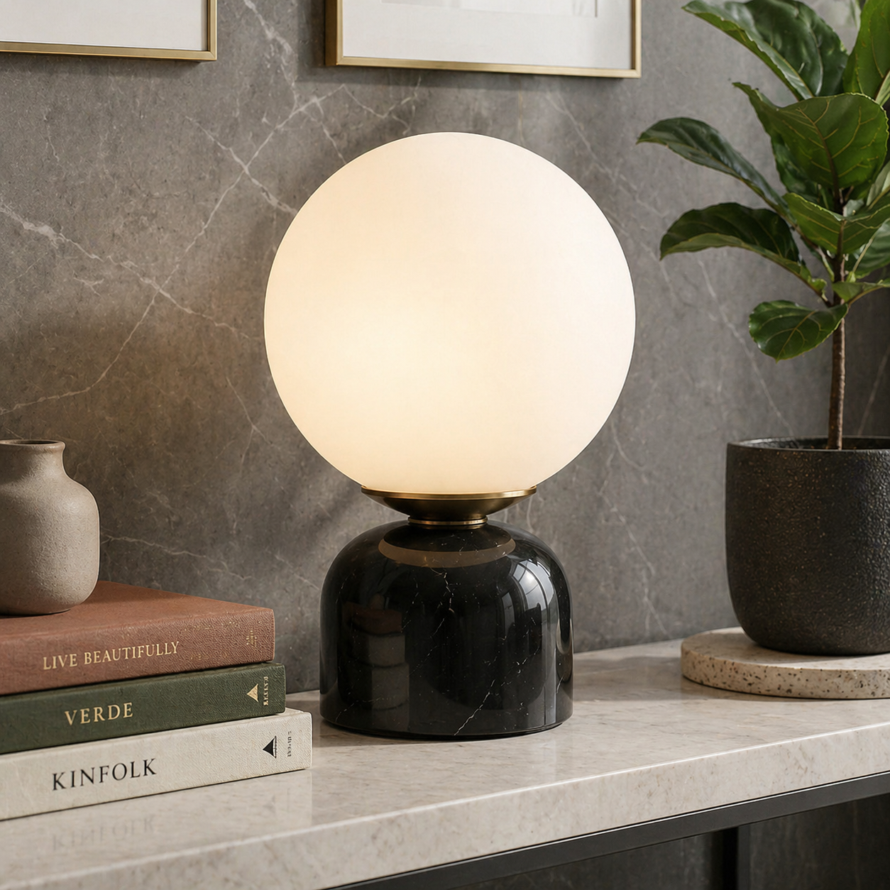 Elegant | Lampa Stołowa z Matowego Szkła i Marmuru – Designerska Lampka do Salonu i Sypialni