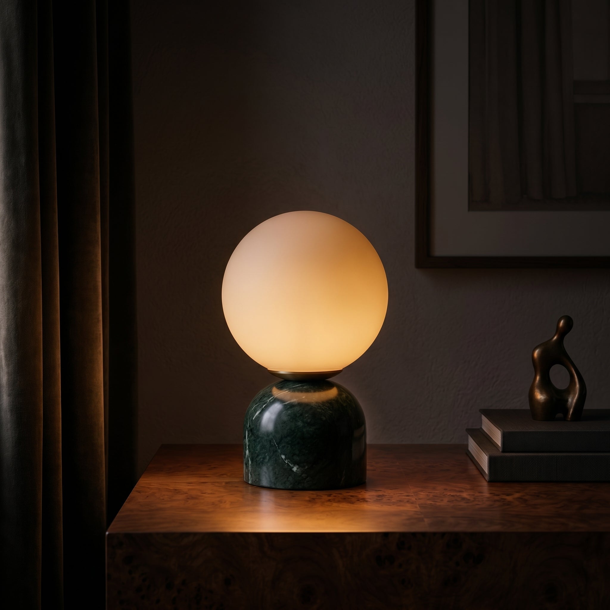 Elegant | Lampa Stołowa z Matowego Szkła i Marmuru – Designerska Lampka do Salonu i Sypialni