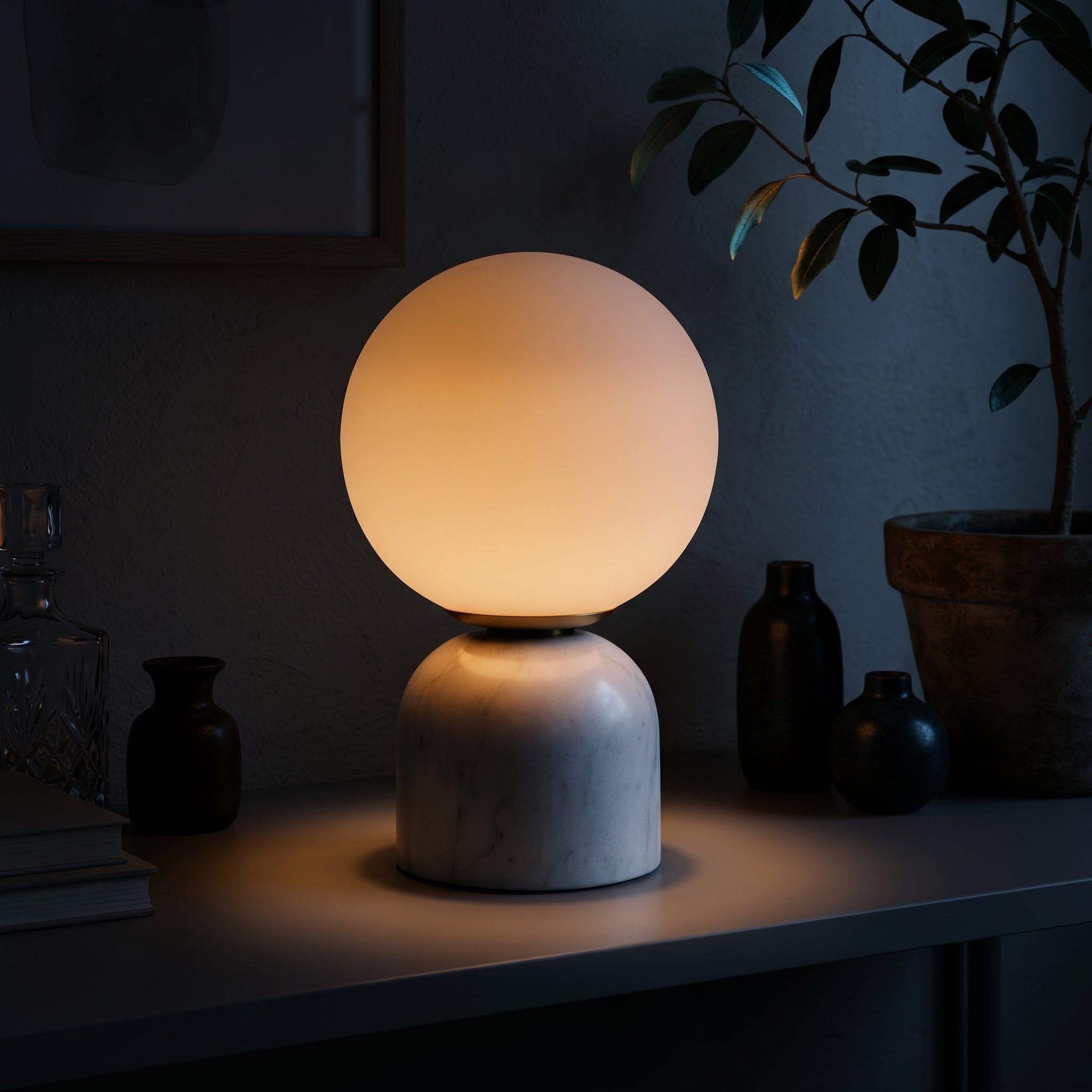 Elegant | Lampa Stołowa z Matowego Szkła i Marmuru – Designerska Lampka do Salonu i Sypialni