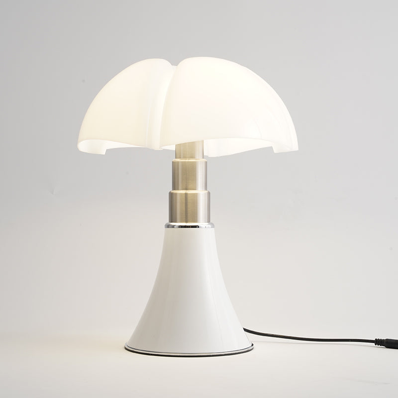 Elegant Vintage | Lampa stołowa LED w stylu retro z energooszczędnym oświetleniem i eleganckim designem