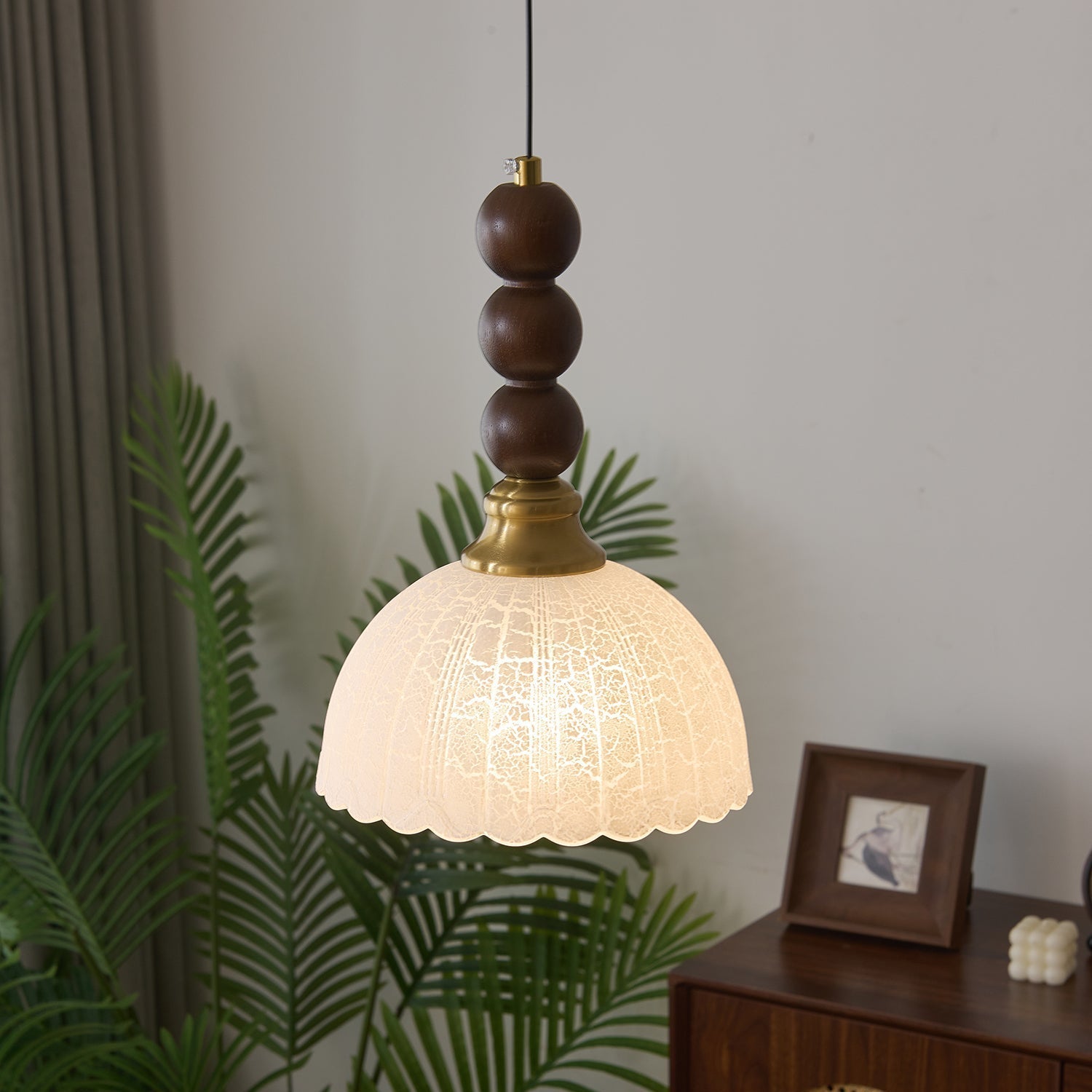 Lumen Collection | Elegancka lampa wisząca ze szkła i drewna | Designerskie oświetlenie do salonu, jadalni i sypialni