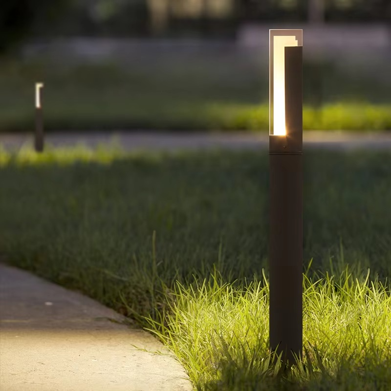 Gavia | Weather-Resistant LED Outdoor Lamp