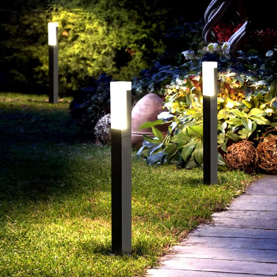 Gavia | Weather-Resistant LED Outdoor Lamp