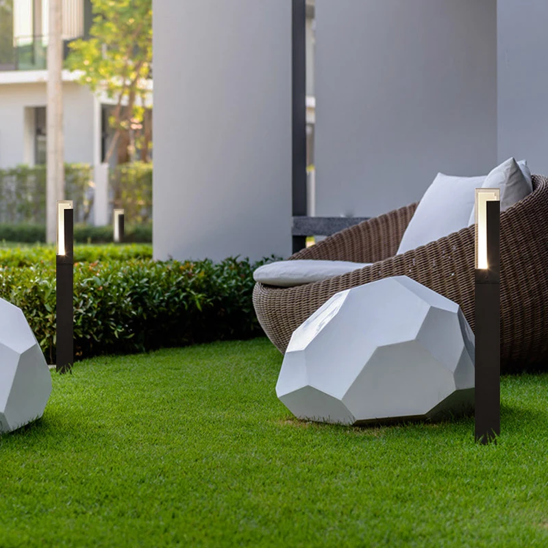 Gavia | Weather-Resistant LED Outdoor Lamp