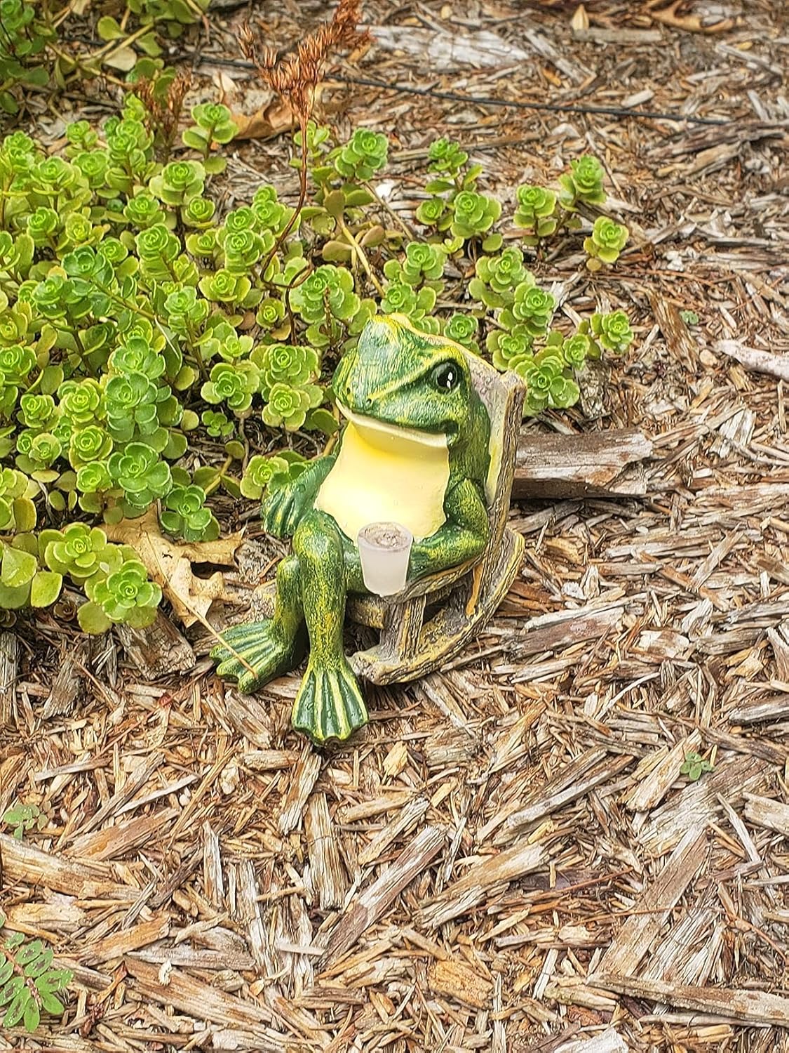 Glowing Frog Statue | Solar Garden Decor with Soft Light
