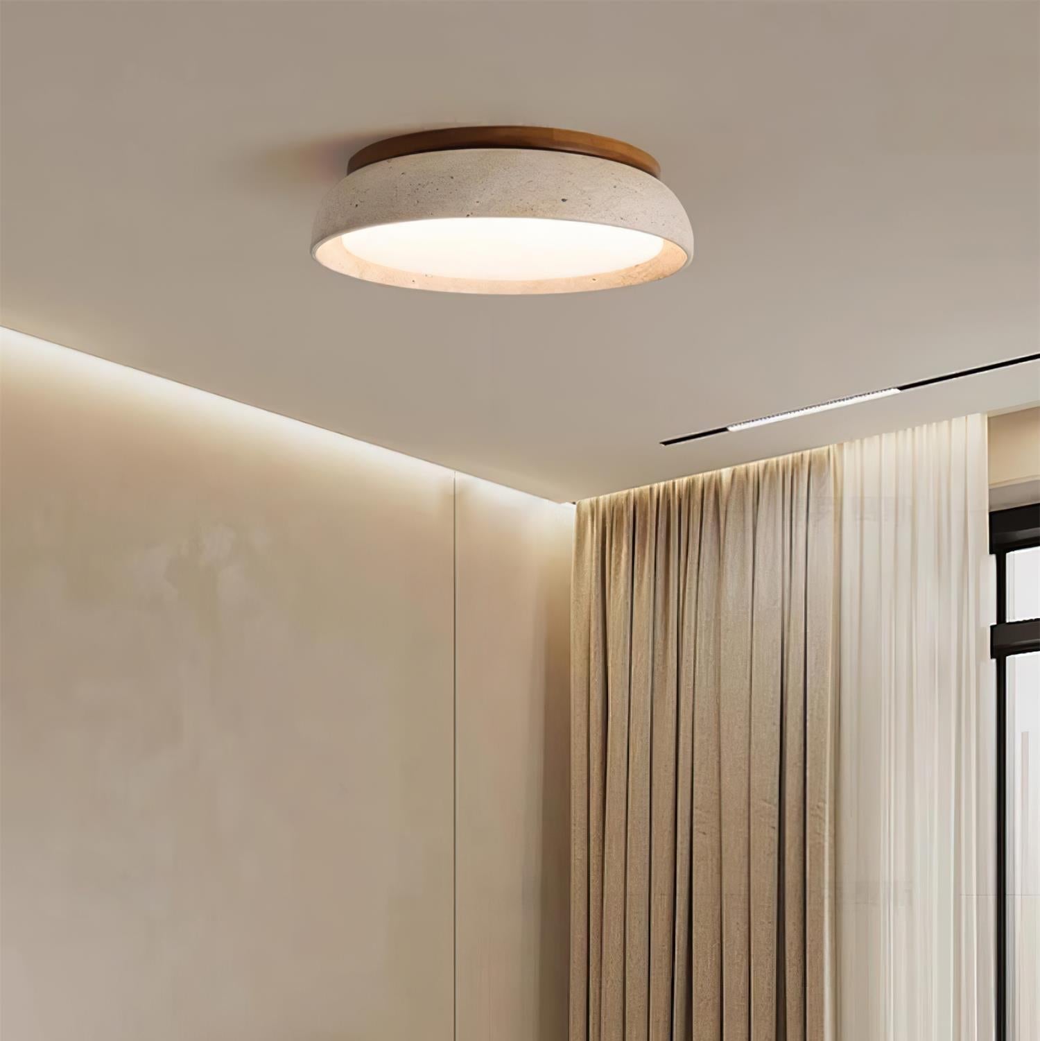 Lampa sufitowa Kloris z trawertynu | Designerska lampa LED z naturalnego kamienia do salonu i sypialni