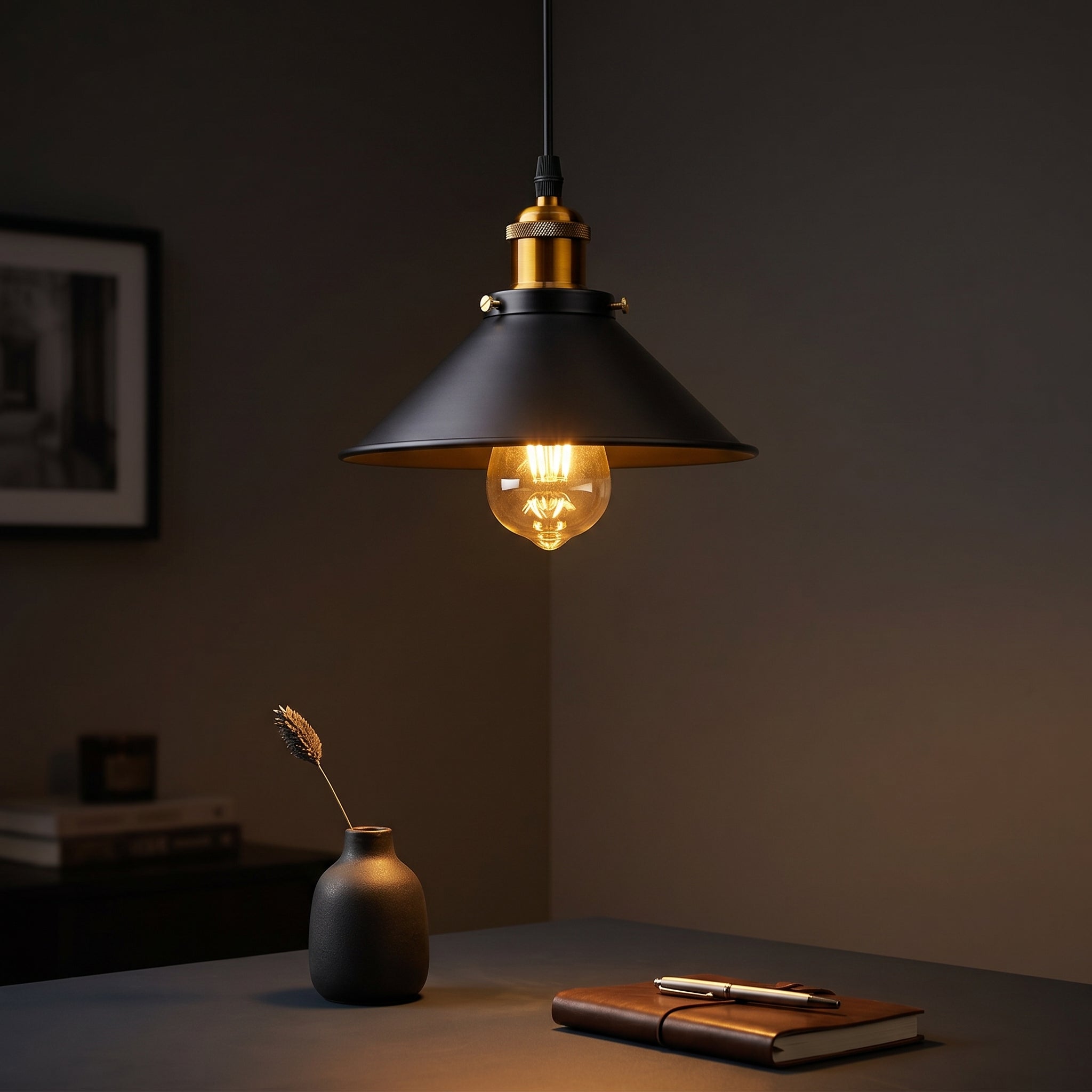 Lumen Collection | Industrialna żelazna lampa wisząca w stylu vintage | Oświetlenie do loftu, salonu i jadalni