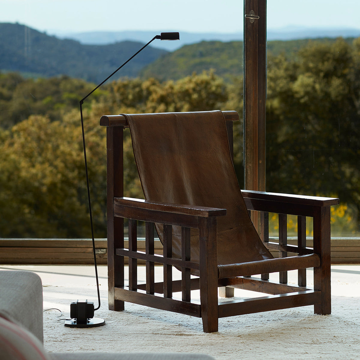 Lumen Daphine | Adjustable Dual-Arm Floor Lamp for Precision Task Lighting