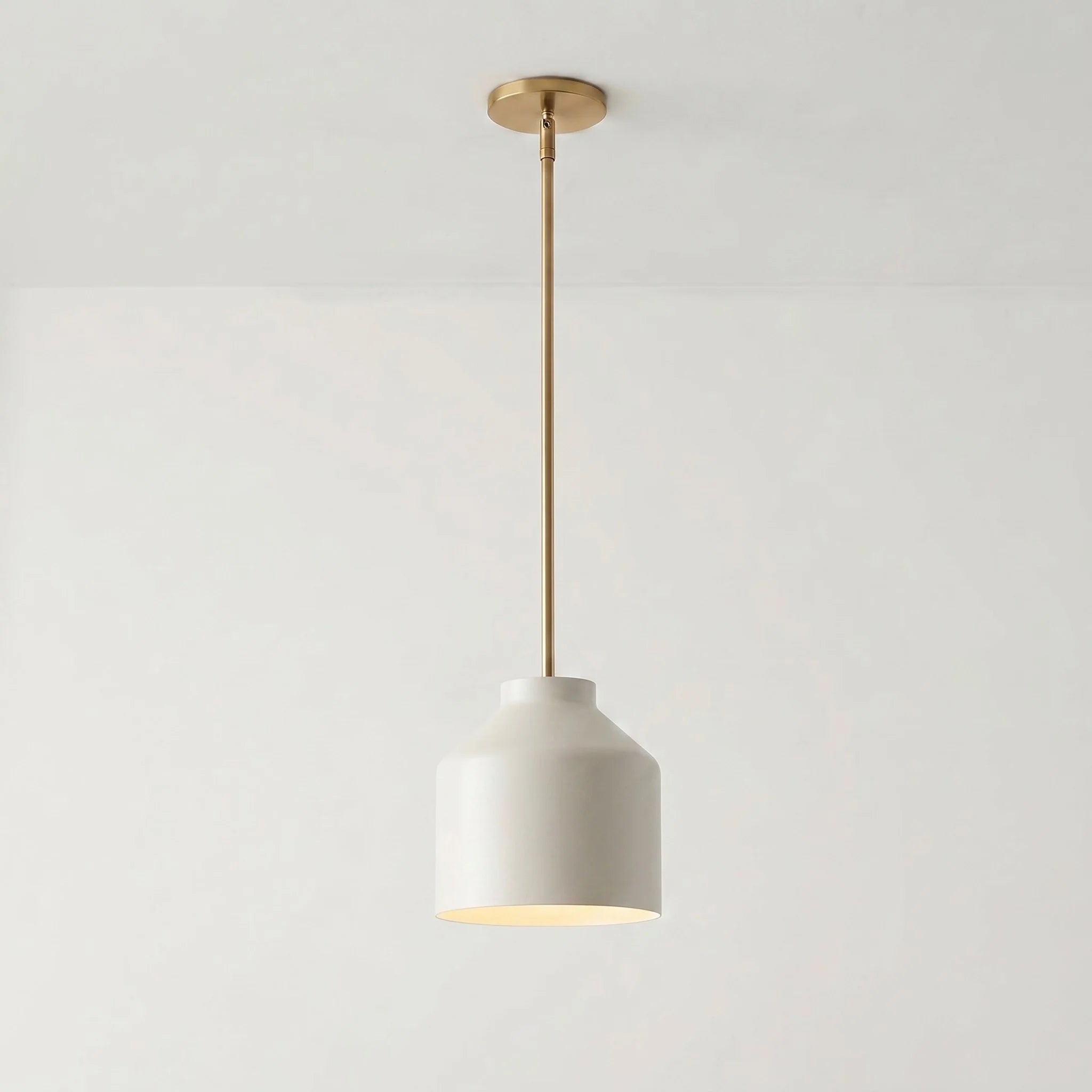 Lampa wisząca z matowego metalu | Skandynawski minimalistyczny design z regulowaną wysokością | Stylowe oświetlenie do kuchni, jadalni i przedpokoju