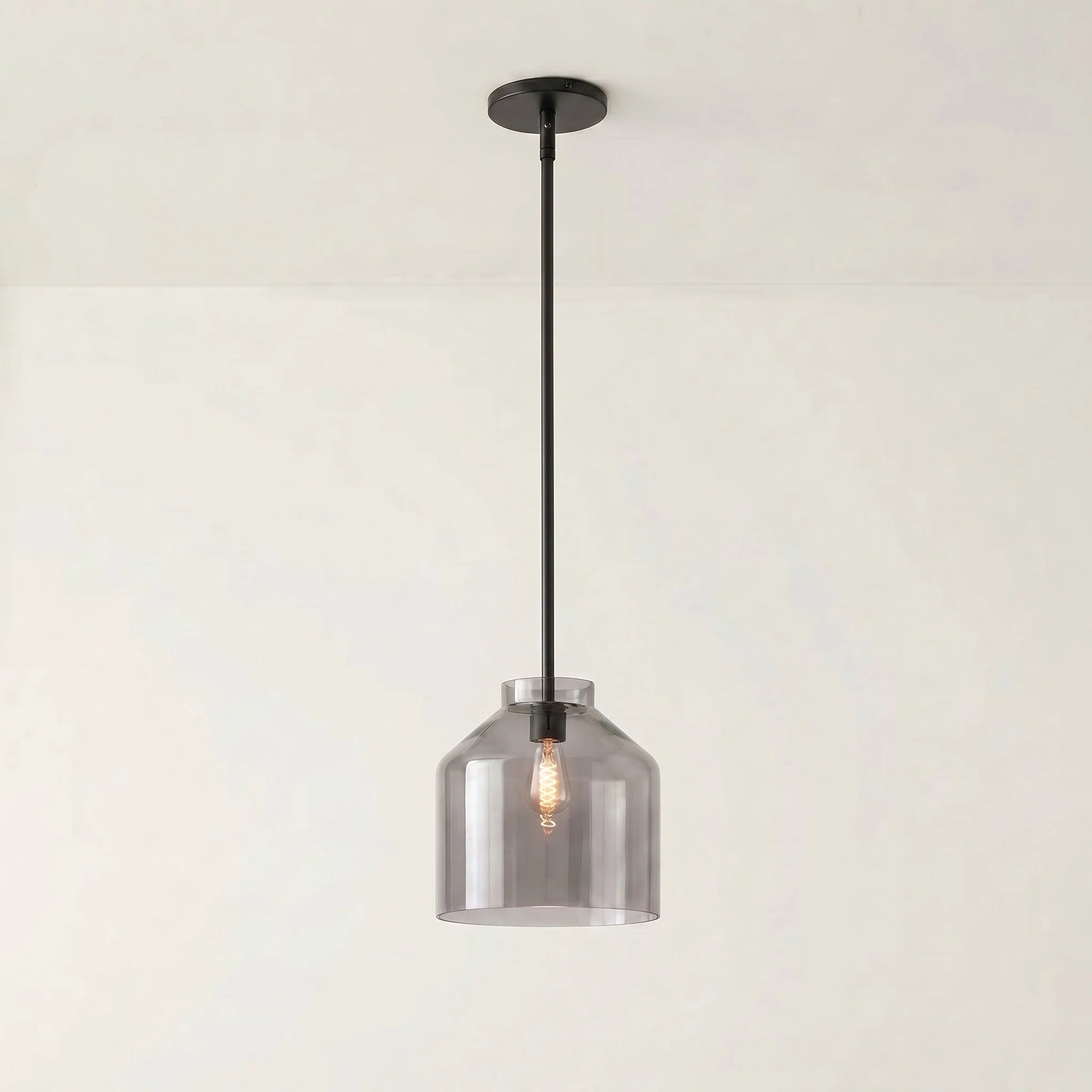Lampa wisząca z matowego metalu | Skandynawski minimalistyczny design z regulowaną wysokością | Stylowe oświetlenie do kuchni, jadalni i przedpokoju