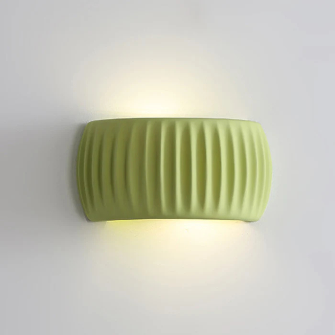 Minimalistyczny Kinkiet Ścienny LED z Ryflowanym Cylindrycznym Kloszem