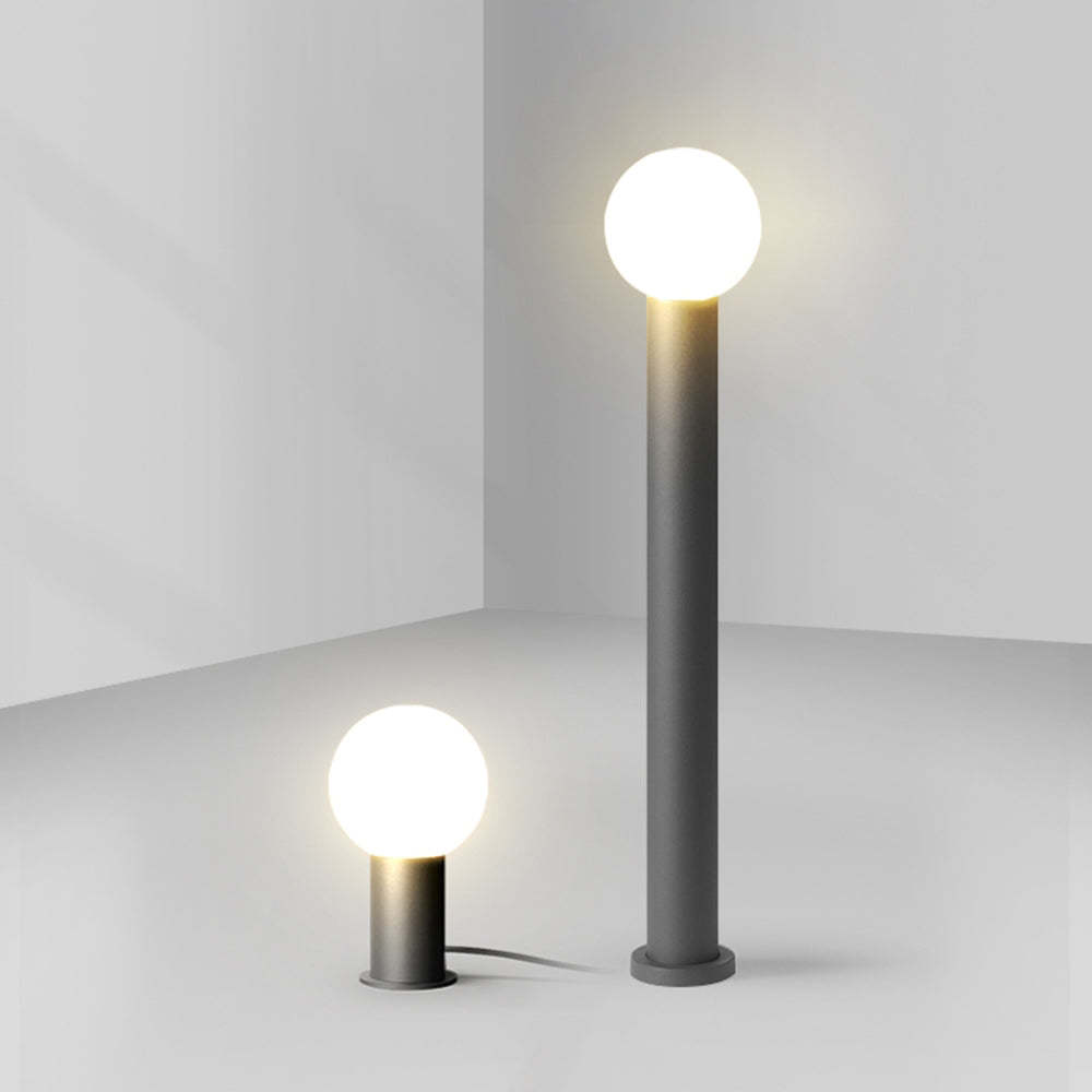 Nowoczesna Zewnętrzna Lampa LED ze Smukłej Metalowej Konstrukcji do Oświetlenia Ścieżek