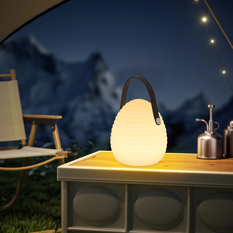 Nowoczesny Zewnętrzny Lampion LED z 16 Trybami Kolorów do Ogrodu i Tarasu