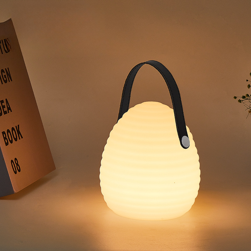 Nowoczesny Zewnętrzny Lampion LED z 16 Trybami Kolorów do Ogrodu i Tarasu