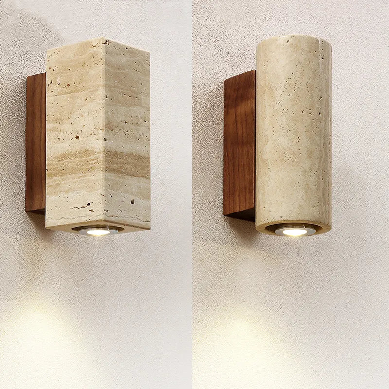 Natural Elegance | Lampa Ścienna z Naturalnego Trawertynu i Drewnianym Uchwytem